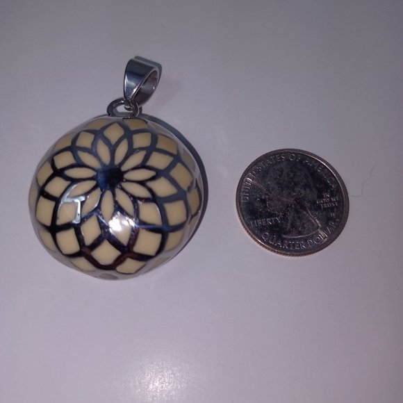 Flower of Life Resin Pendant Yellow and Silver Boho 1.25" - Picture 3 of 7